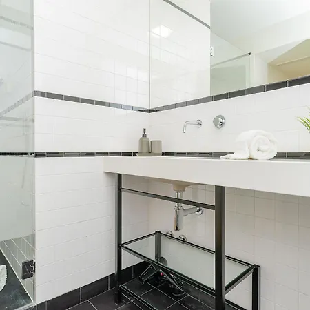 Charming • Πόρτο